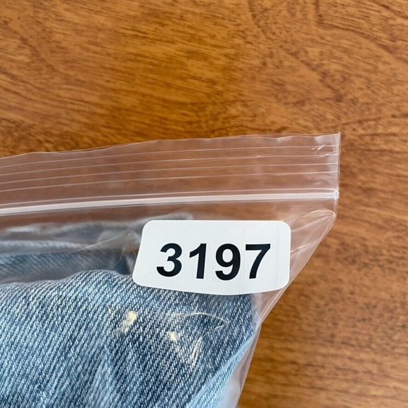 Denim Forum Joni High Rise Loose Jeans Light Wash Knee Holes Distressed - Picture 12 of 12